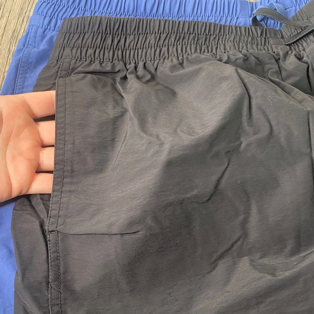 Vans Men's Red, Blue, and Black Hybrid Shorts Size XL Set Of (3) - Picture 15 of 16